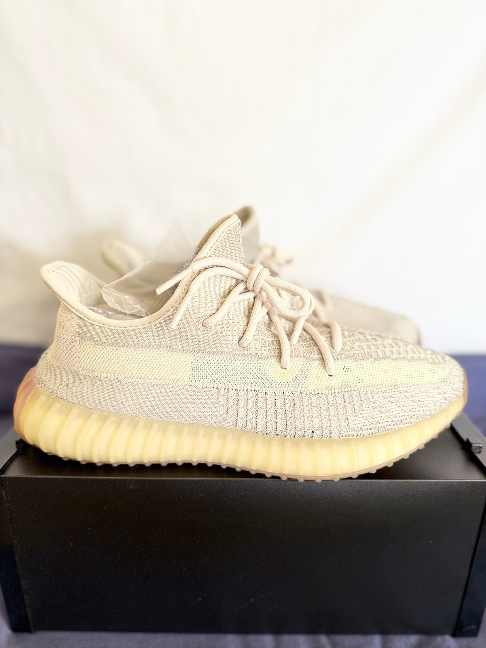 AUTHENTIC Adidas Yeezy 350 V2 Citrin size 10.5 FW3042 2019 PRE-OWNED